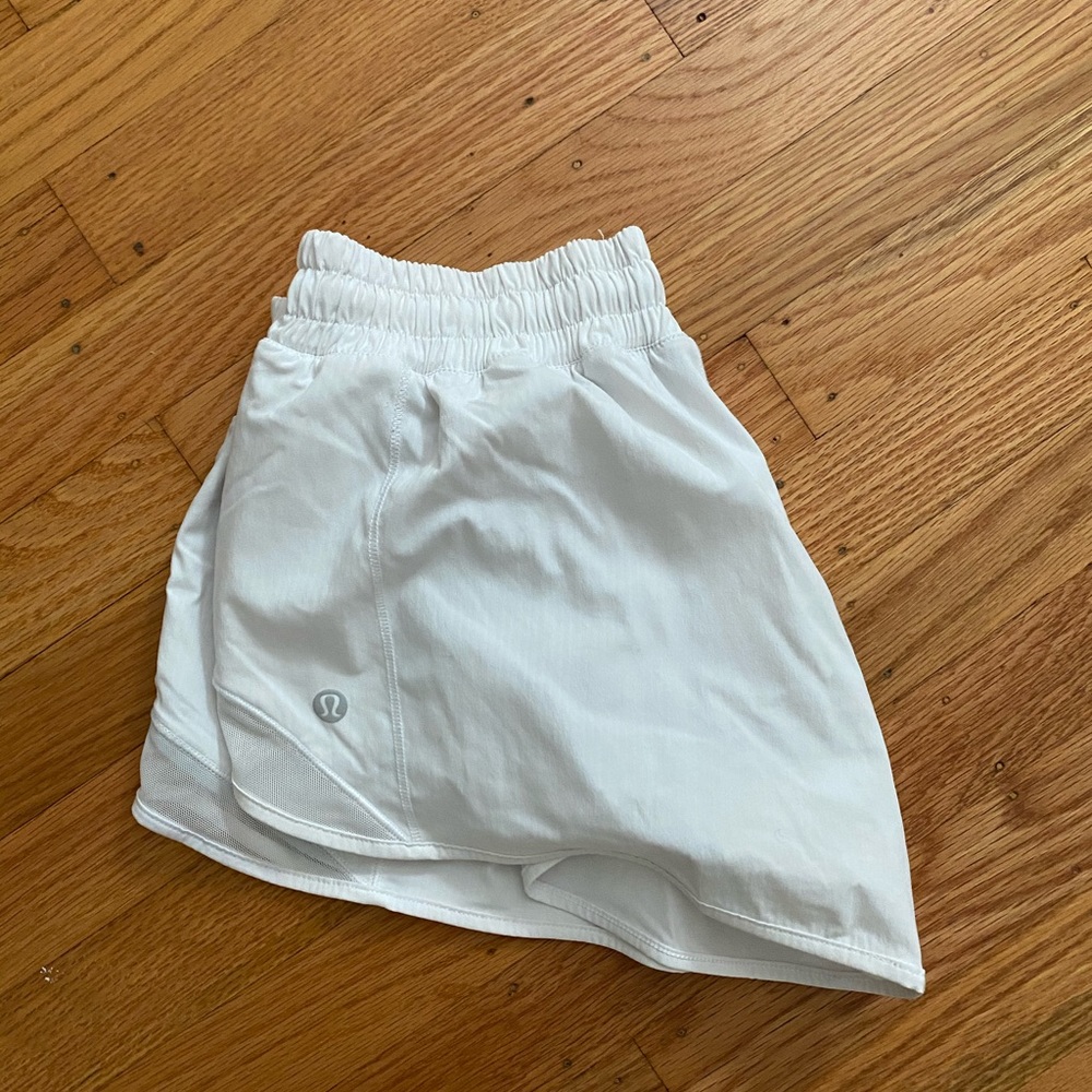 Hotty Hot 2.5” Short